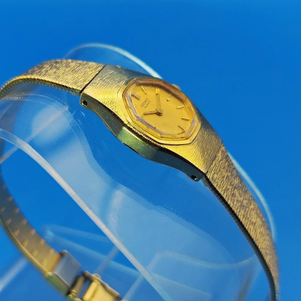 Vintage 1985 Seiko Classic 23mm Women's‎ Quartz Cocktail Watch Fully Restored